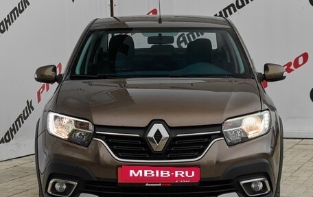 Renault Logan II, 2018 год, 1 120 000 рублей, 2 фотография