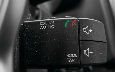 Renault Logan II, 2018 год, 1 120 000 рублей, 14 фотография