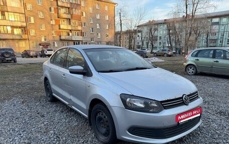 Volkswagen Polo VI (EU Market), 2012 год, 500 000 рублей, 2 фотография