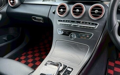 Mercedes-Benz C-Класс, 2018 год, 1 850 000 рублей, 10 фотография