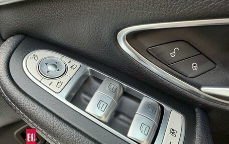 Mercedes-Benz C-Класс, 2018 год, 1 850 000 рублей, 17 фотография