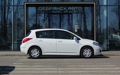 Nissan Tiida, 2011 год, 845 000 рублей, 4 фотография