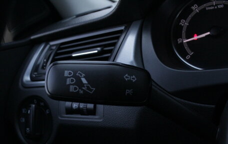 Skoda Rapid I, 2018 год, 1 420 000 рублей, 14 фотография