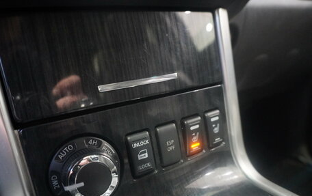 Nissan Pathfinder, 2011 год, 1 290 000 рублей, 18 фотография