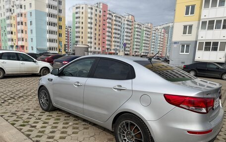 KIA Rio III рестайлинг, 2016 год, 930 000 рублей, 3 фотография