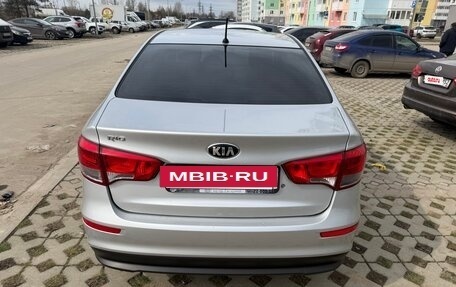 KIA Rio III рестайлинг, 2016 год, 930 000 рублей, 4 фотография