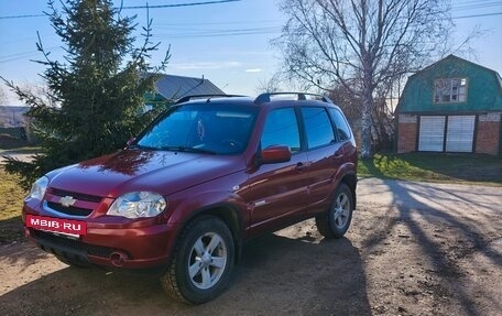 Chevrolet Niva I рестайлинг, 2013 год, 550 000 рублей, 2 фотография
