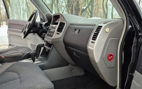 Mitsubishi Pajero III рестайлинг, 2005 год, 1 200 000 рублей, 5 фотография