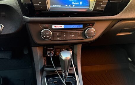 Toyota Corolla, 2015 год, 1 350 000 рублей, 15 фотография