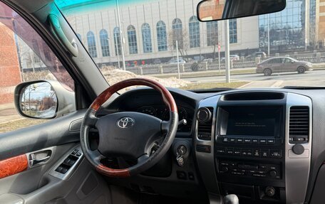 Toyota Land Cruiser Prado 120 рестайлинг, 2004 год, 1 350 000 рублей, 13 фотография