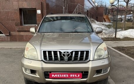 Toyota Land Cruiser Prado 120 рестайлинг, 2004 год, 1 350 000 рублей, 3 фотография