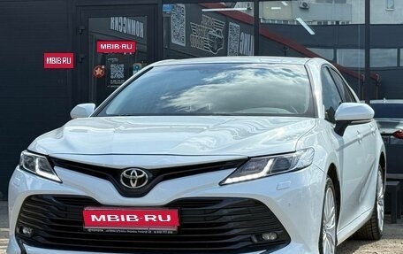 Toyota Camry, 2019 год, 2 500 000 рублей, 5 фотография