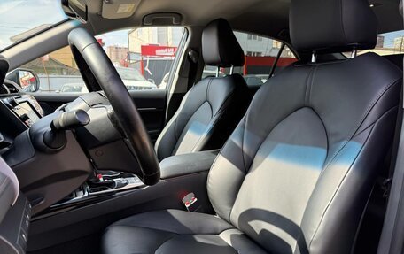 Toyota Camry, 2019 год, 2 500 000 рублей, 15 фотография