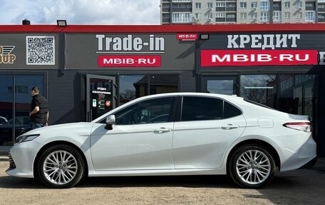 Toyota Camry, 2019 год, 2 500 000 рублей, 7 фотография