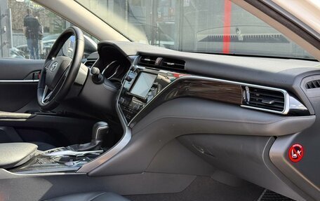 Toyota Camry, 2019 год, 2 500 000 рублей, 32 фотография