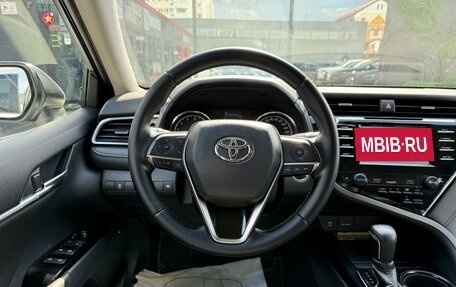 Toyota Camry, 2019 год, 2 500 000 рублей, 27 фотография