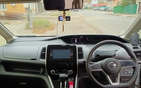 Nissan Serena IV, 2016 год, 2 090 000 рублей, 12 фотография