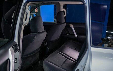 Toyota Land Cruiser Prado 150 рестайлинг 2, 2014 год, 3 990 000 рублей, 14 фотография