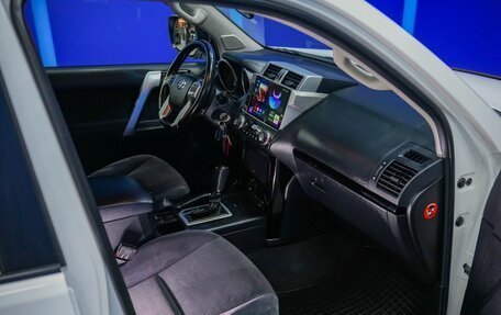 Toyota Land Cruiser Prado 150 рестайлинг 2, 2014 год, 3 990 000 рублей, 13 фотография