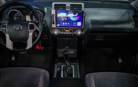 Toyota Land Cruiser Prado 150 рестайлинг 2, 2014 год, 3 990 000 рублей, 12 фотография