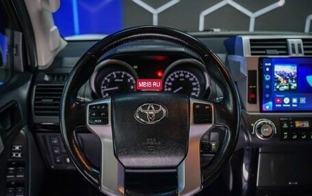 Toyota Land Cruiser Prado 150 рестайлинг 2, 2014 год, 3 990 000 рублей, 30 фотография