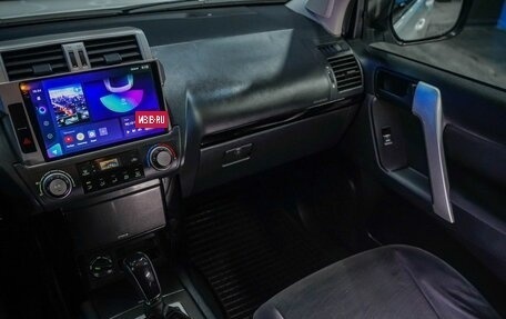 Toyota Land Cruiser Prado 150 рестайлинг 2, 2014 год, 3 990 000 рублей, 31 фотография