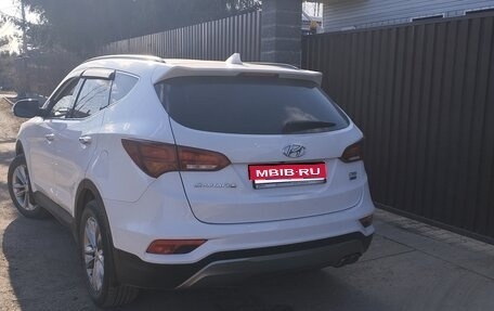 Hyundai Santa Fe III рестайлинг, 2017 год, 2 400 000 рублей, 1 фотография