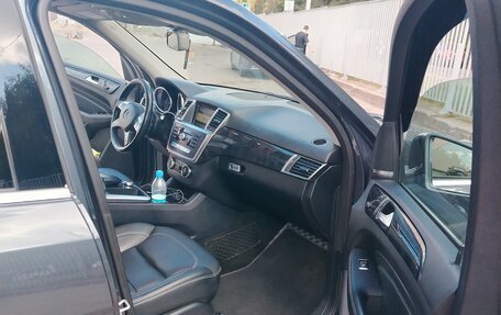 Mercedes-Benz M-Класс, 2012 год, 2 150 000 рублей, 4 фотография