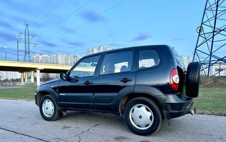 Chevrolet Niva I рестайлинг, 2010 год, 465 000 рублей, 3 фотография