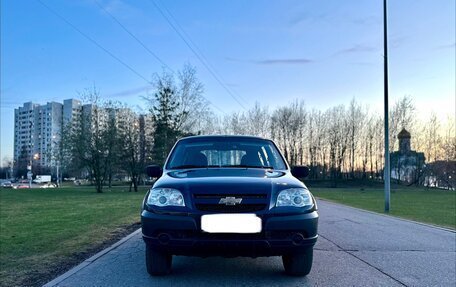 Chevrolet Niva I рестайлинг, 2010 год, 465 000 рублей, 10 фотография