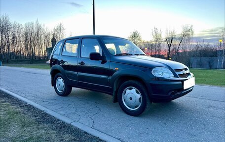 Chevrolet Niva I рестайлинг, 2010 год, 465 000 рублей, 8 фотография