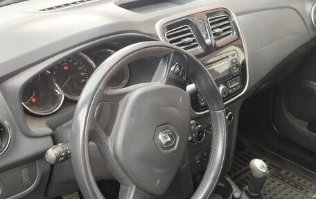 Renault Logan II, 2014 год, 550 000 рублей, 6 фотография