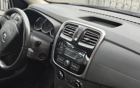 Renault Logan II, 2014 год, 550 000 рублей, 7 фотография