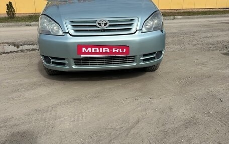 Toyota Ipsum II, 2002 год, 690 000 рублей, 10 фотография