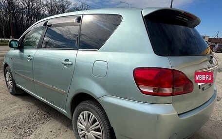 Toyota Ipsum II, 2002 год, 690 000 рублей, 7 фотография