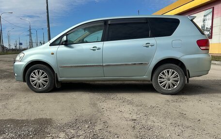 Toyota Ipsum II, 2002 год, 690 000 рублей, 12 фотография