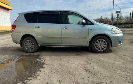 Toyota Ipsum II, 2002 год, 690 000 рублей, 17 фотография
