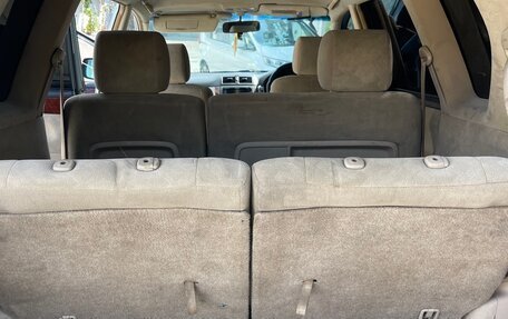 Toyota Ipsum II, 2002 год, 690 000 рублей, 26 фотография