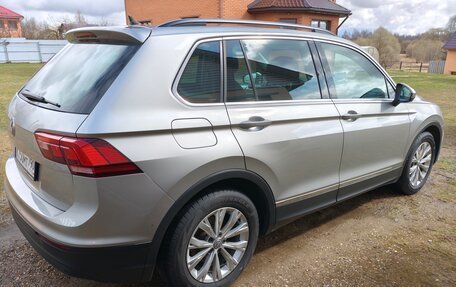 Volkswagen Tiguan II, 2018 год, 2 280 000 рублей, 4 фотография