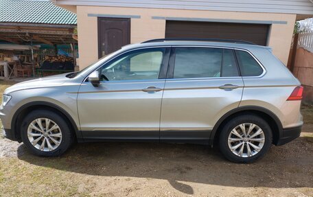 Volkswagen Tiguan II, 2018 год, 2 280 000 рублей, 7 фотография