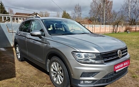 Volkswagen Tiguan II, 2018 год, 2 280 000 рублей, 3 фотография
