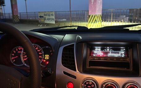 Mitsubishi L200 IV рестайлинг, 2013 год, 1 299 000 рублей, 13 фотография