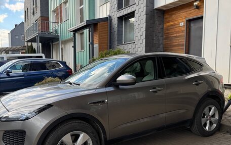 Jaguar E-Pace, 2018 год, 1 800 000 рублей, 6 фотография