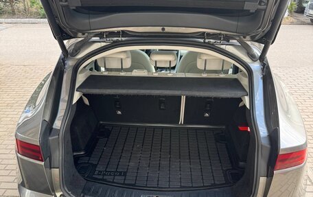 Jaguar E-Pace, 2018 год, 1 800 000 рублей, 8 фотография