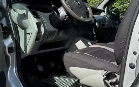 Opel Vivaro A рестайлинг, 2005 год, 890 000 рублей, 14 фотография