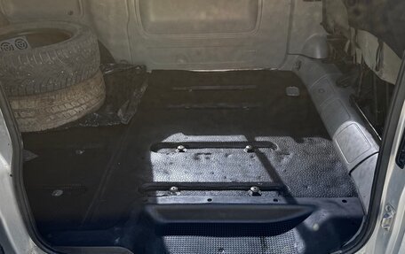 Opel Vivaro A рестайлинг, 2005 год, 890 000 рублей, 16 фотография