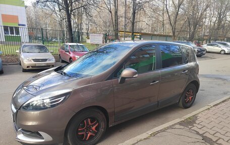 Renault Scenic III, 2012 год, 580 000 рублей, 2 фотография