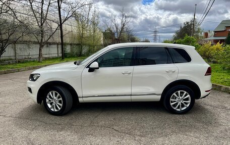 Volkswagen Touareg III, 2010 год, 2 300 000 рублей, 2 фотография