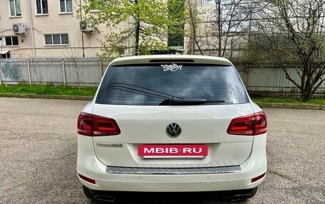 Volkswagen Touareg III, 2010 год, 2 300 000 рублей, 3 фотография