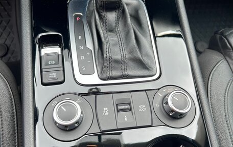 Volkswagen Touareg III, 2010 год, 2 300 000 рублей, 10 фотография